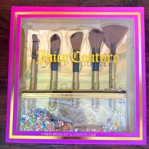 Juicy Couture 5 Piece Brush Set & Cosmetic Case